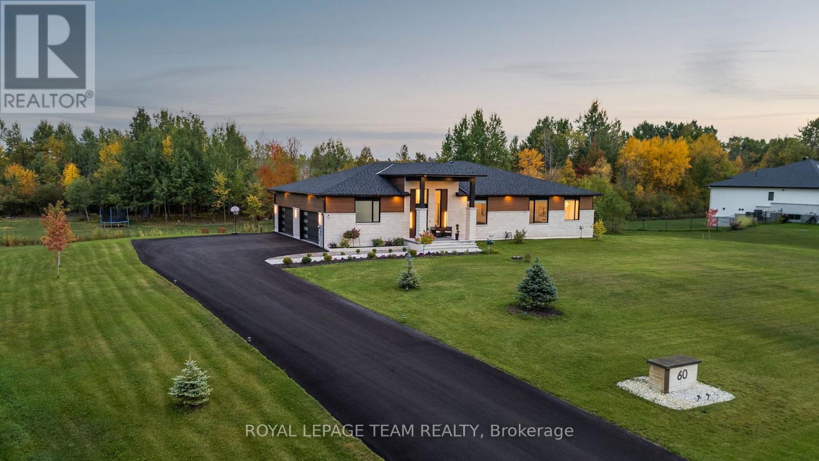 60 Synergy Way, Ottawa, Ontario  K2W 0K3 - Photo 1 - X12899960