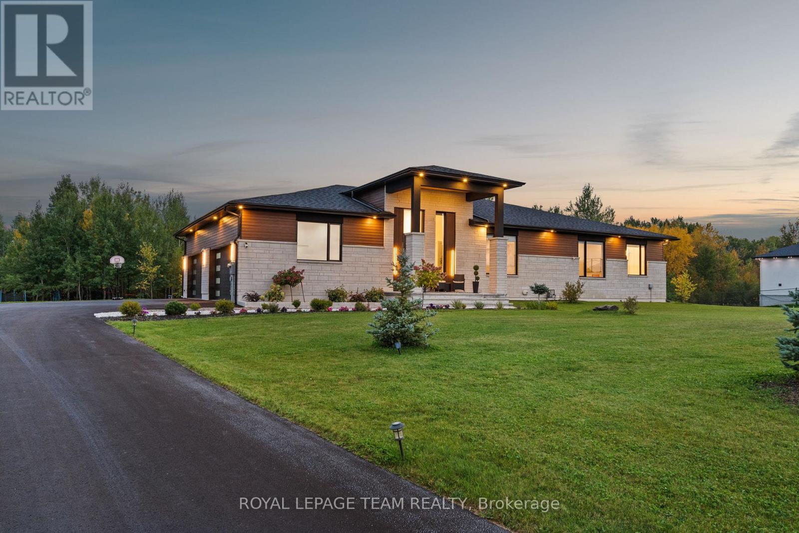 60 Synergy Way, Ottawa, Ontario  K2W 0K3 - Photo 5 - X12899960