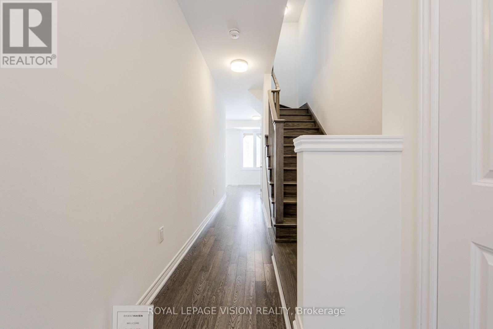 51 Folcroft Street, Brampton (Credit Valley), Ontario  L6Y 0B6 - Photo 9 - W12865860