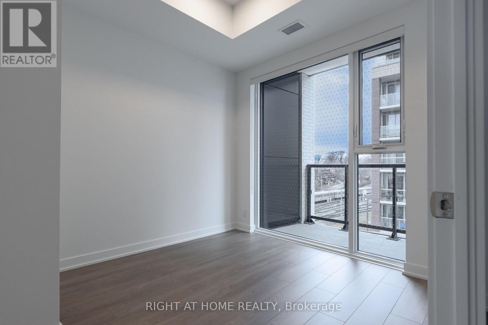 402 - 1660 Bloor Street W, Toronto, Ontario  M6P 0C6 - Photo 26 - W12891630