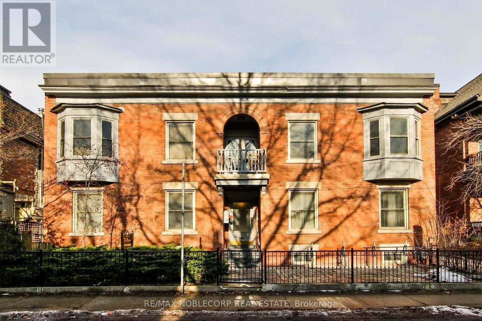 4 - 34 WINCHESTER STREET, Toronto, Ontario