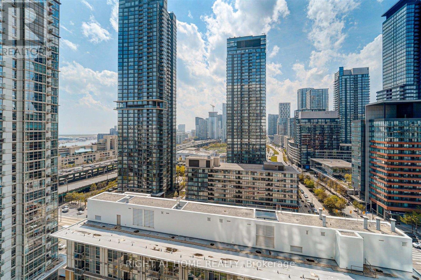 2001 - 10 Navy Wharf Court, Toronto (Waterfront Communities), Ontario  M5V 3V2 - Photo 25 - C12900008