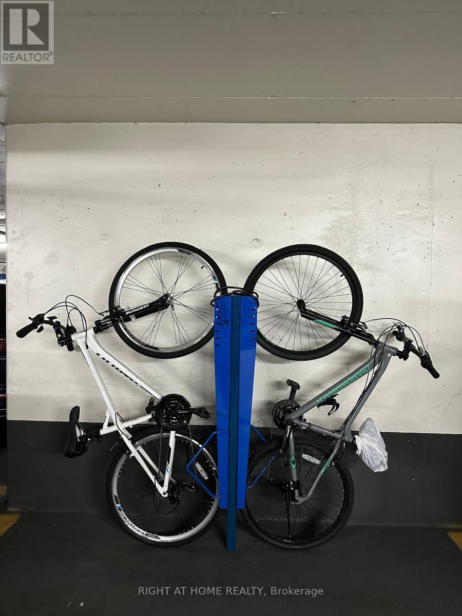 2001 - 10 Navy Wharf Court, Toronto (Waterfront Communities), Ontario  M5V 3V2 - Photo 37 - C12900008