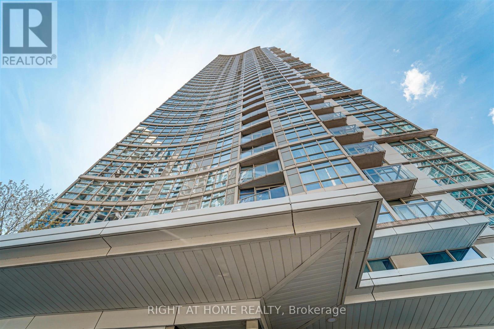 2001 - 10 Navy Wharf Court, Toronto (Waterfront Communities), Ontario  M5V 3V2 - Photo 4 - C12900008