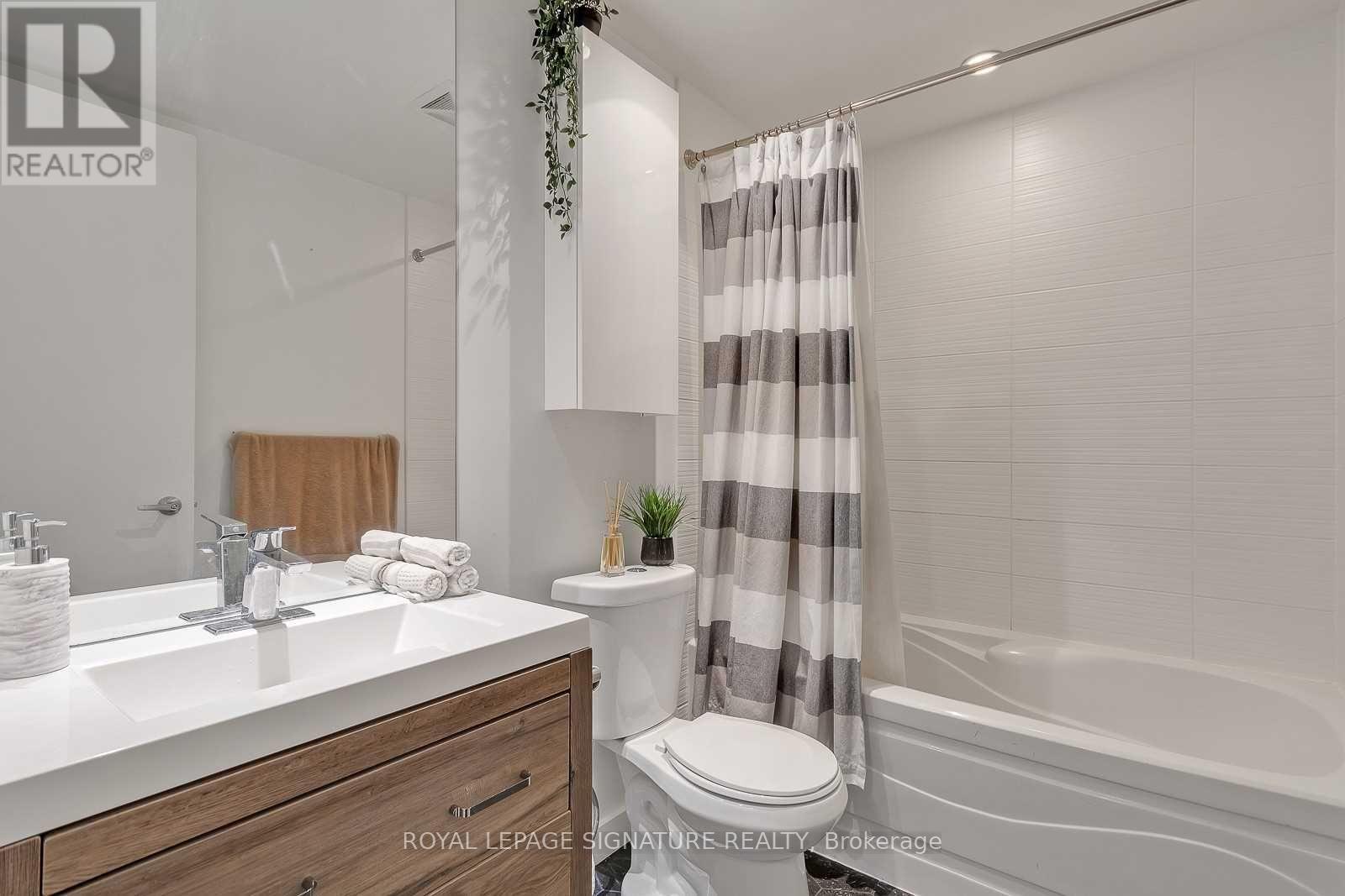 404 - 533 Richmond Street W, Toronto, Ontario  M5V 3Y1 - Photo 14 - C12900014