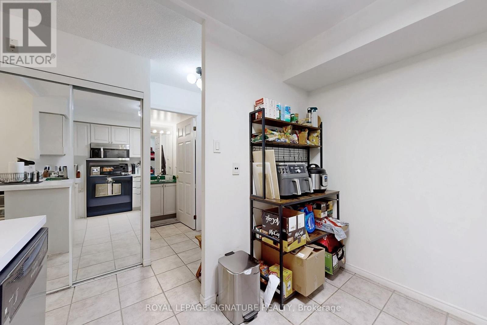 205 - 300 Balliol Street, Toronto (Mount Pleasant West), Ontario  M4W 3G6 - Photo 27 - C12900046