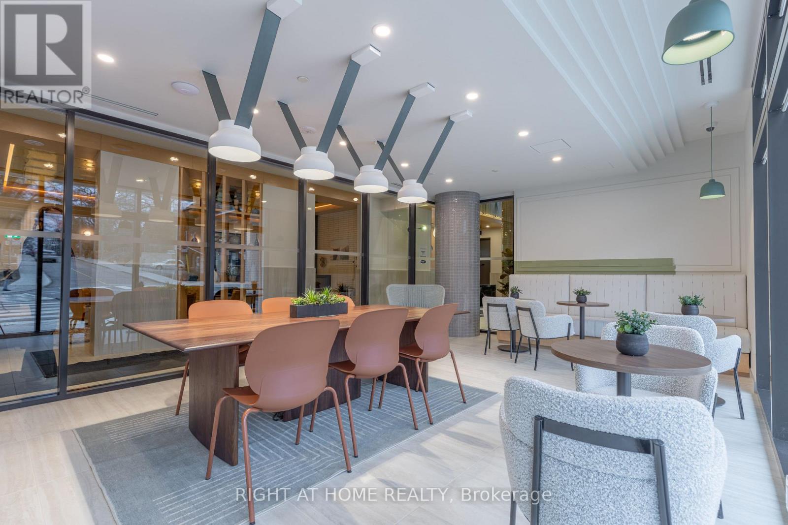 402 - 1660 Bloor Street W, Toronto, Ontario  M6P 0C6 - Photo 49 - W12891630