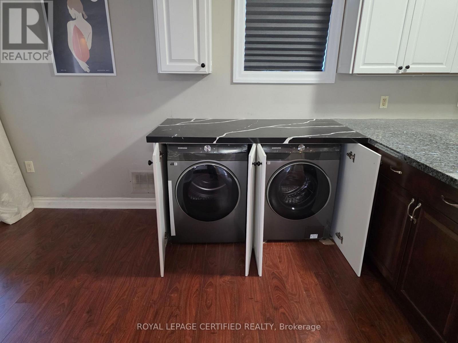 12 Fabrizio Court, Whitby, Ontario  L1M 2J1 - Photo 2 - E12843698