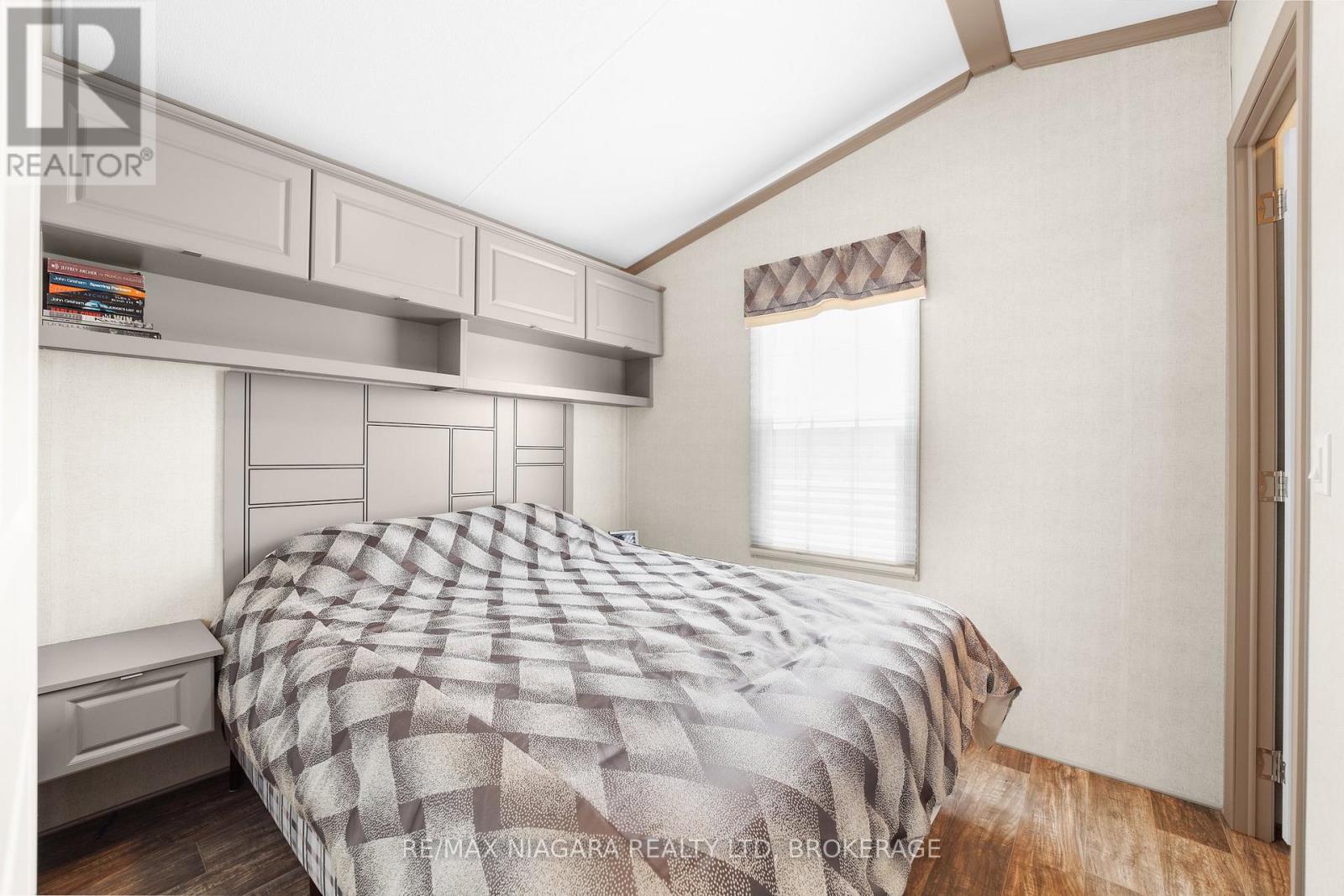 210 - 1501 Line 8 Road, Niagara-On-The-Lake, Ontario  L0S 1L0 - Photo 20 - X12899966