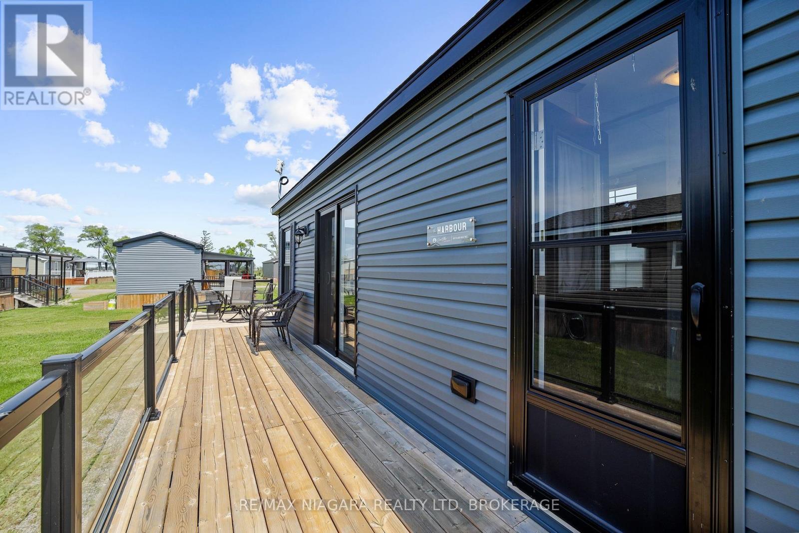 210 - 1501 Line 8 Road, Niagara-On-The-Lake, Ontario  L0S 1L0 - Photo 4 - X12899966