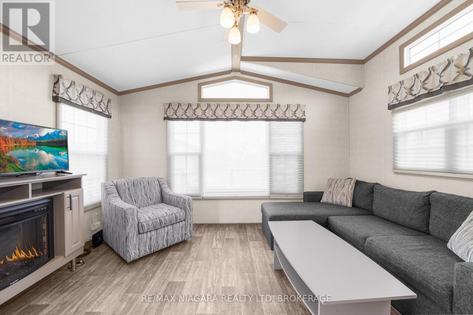 210 - 1501 Line 8 Road, Niagara-On-The-Lake, Ontario  L0S 1L0 - Photo 7 - X12899966