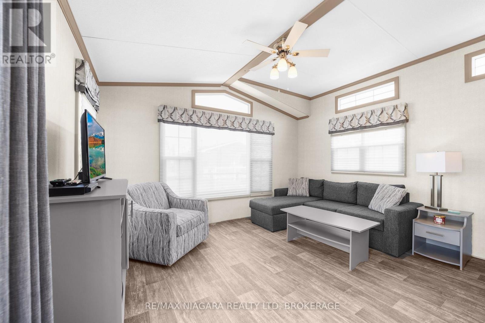 210 - 1501 Line 8 Road, Niagara-On-The-Lake, Ontario  L0S 1L0 - Photo 8 - X12899966