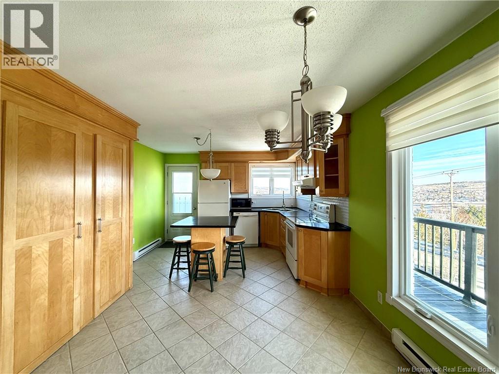 133 Bellevue Street, Edmundston, New Brunswick  E3V 2E2 - Photo 4 - NB129994