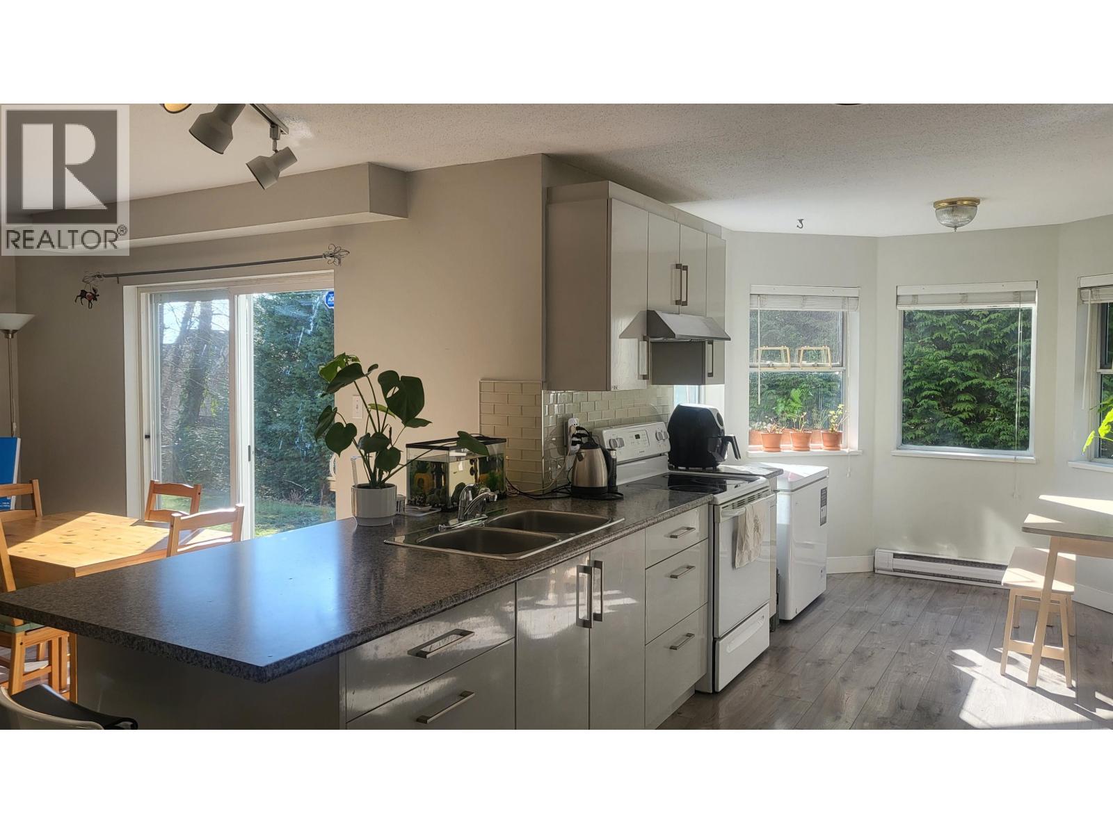 3108 Fisher Court, Coquitlam, British Columbia  V3E 2R8 - Photo 28 - R3100045