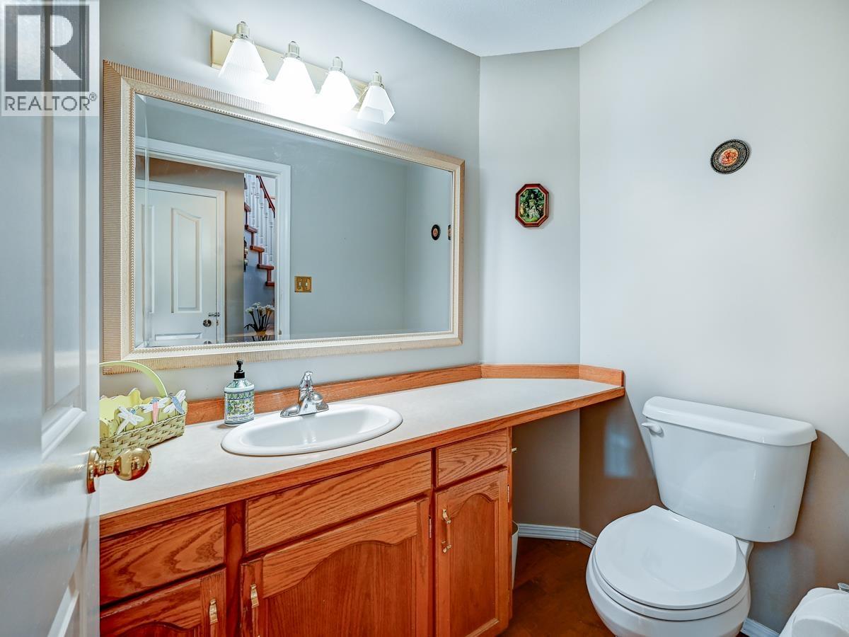 3108 Fisher Court, Coquitlam, British Columbia  V3E 2R8 - Photo 9 - R3100045