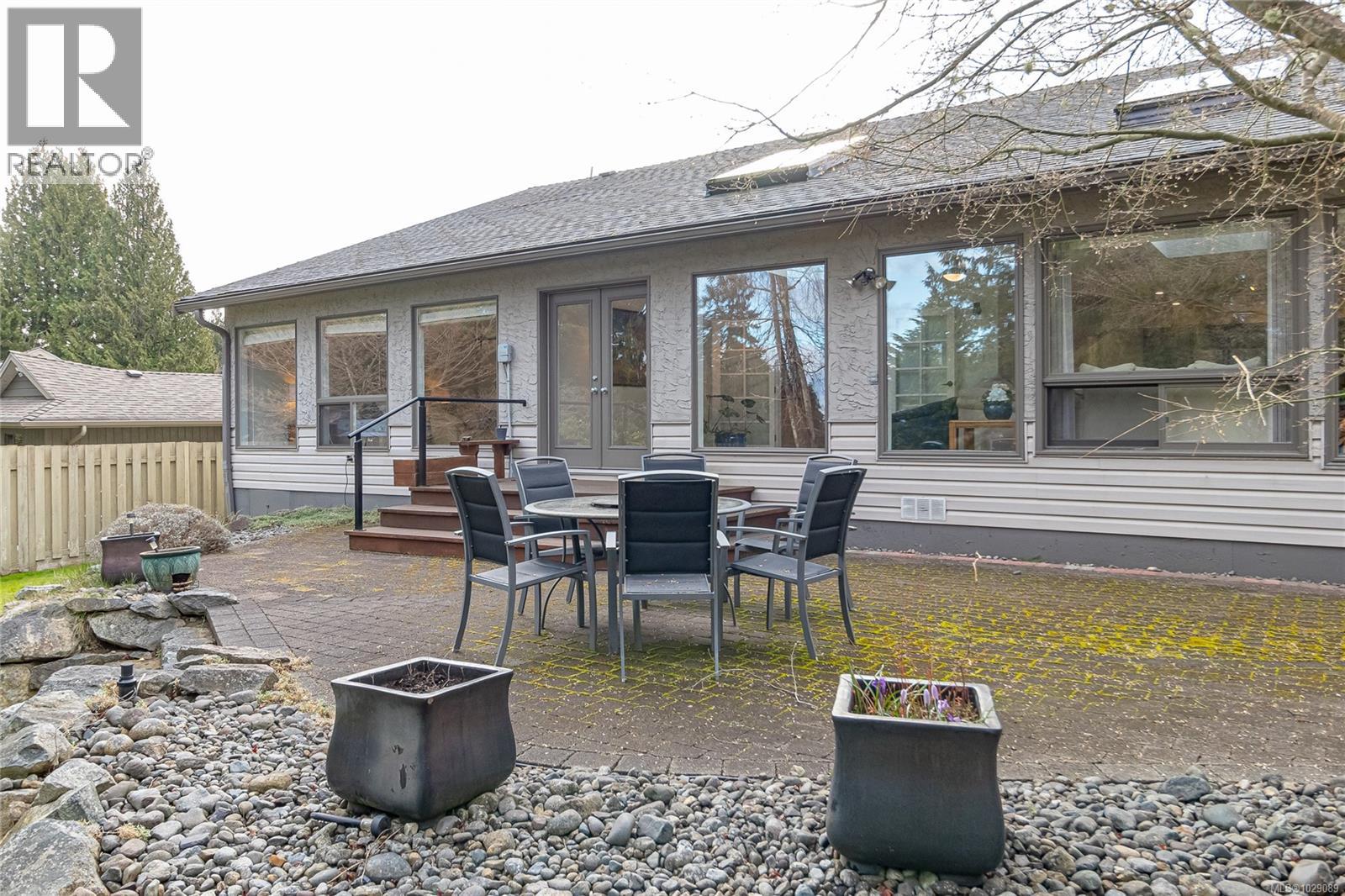 1023 Harlequin Rd, Qualicum Beach, British Columbia  V9K 1E2 - Photo 52 - 1029089