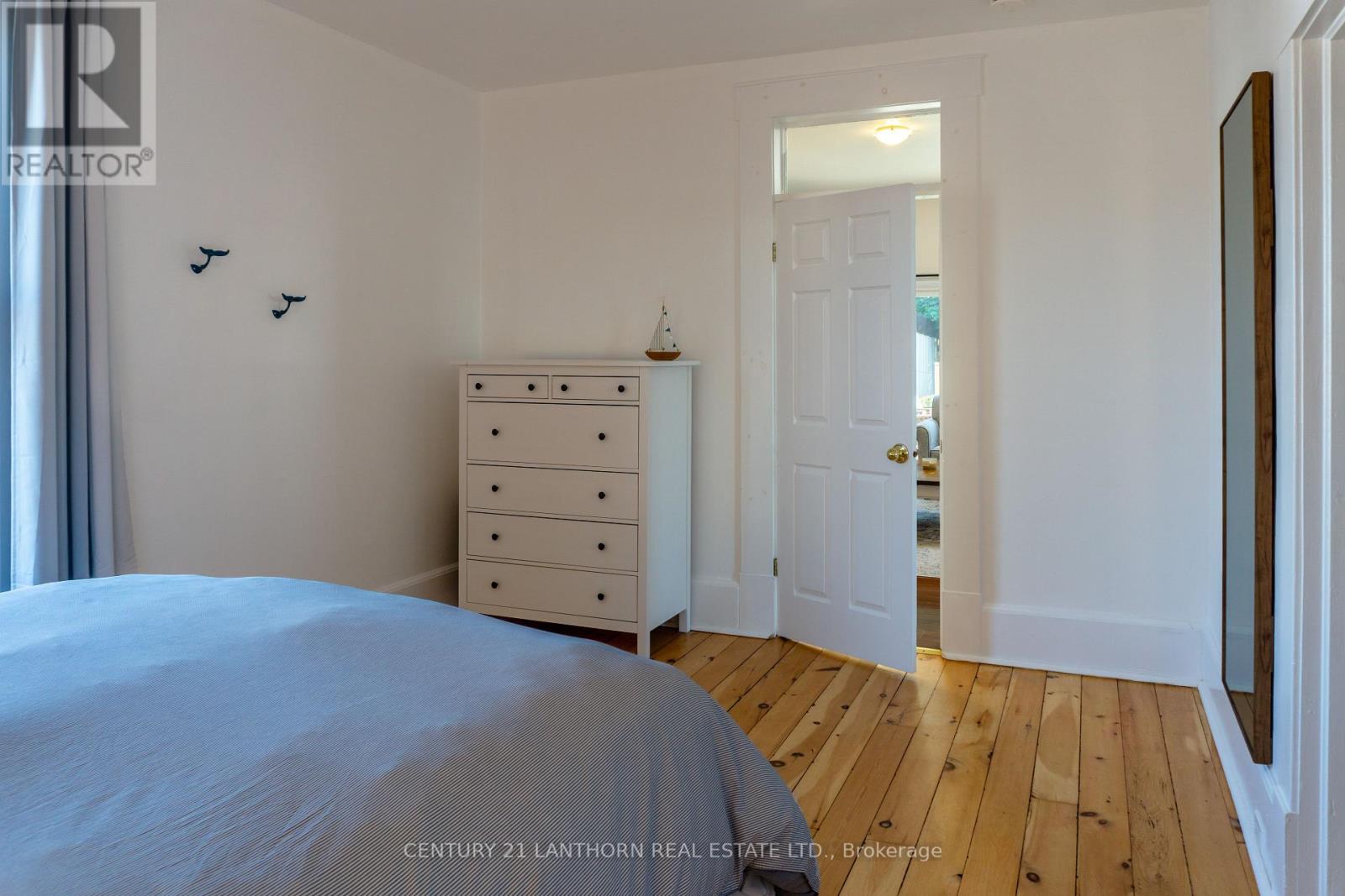 Rear - 128 Picton Main Street, Prince Edward County (Picton Ward), Ontario  K0K 2T0 - Photo 17 - X12899974