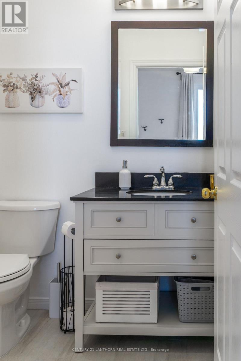 Rear - 128 Picton Main Street, Prince Edward County (Picton Ward), Ontario  K0K 2T0 - Photo 18 - X12899974