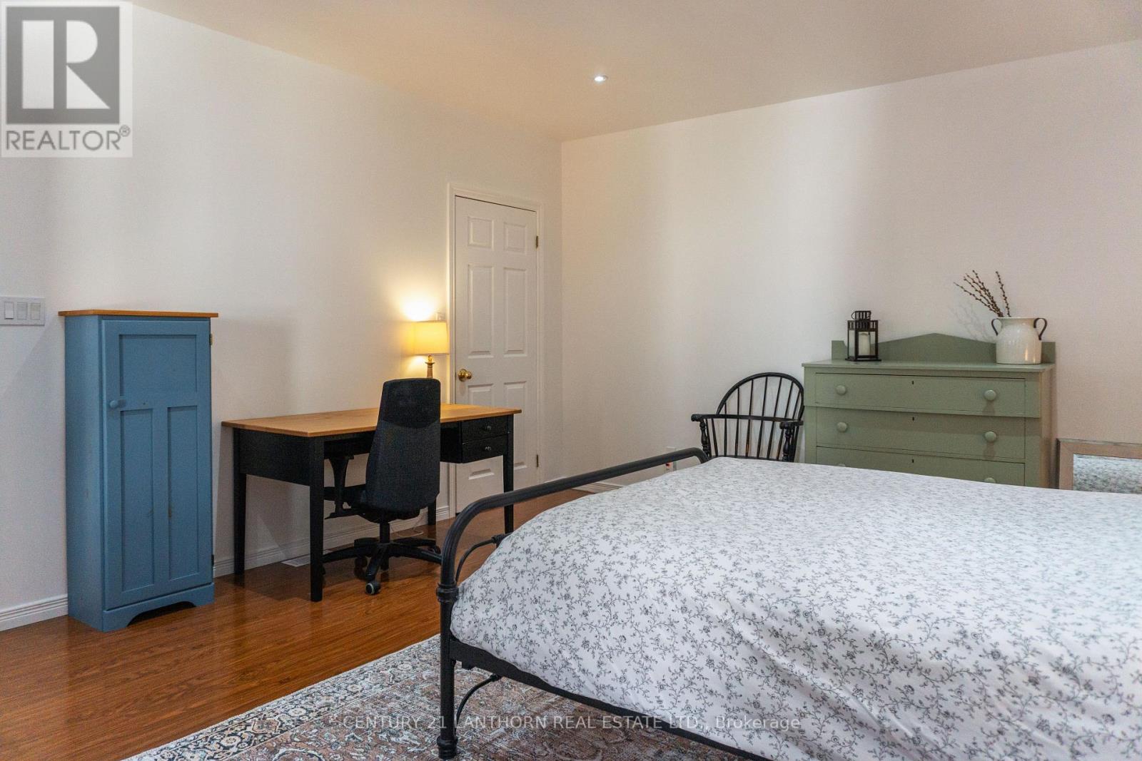 Rear - 128 Picton Main Street, Prince Edward County (Picton Ward), Ontario  K0K 2T0 - Photo 28 - X12899974