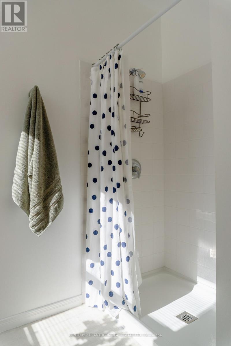 Rear - 128 Picton Main Street, Prince Edward County (Picton Ward), Ontario  K0K 2T0 - Photo 31 - X12899974