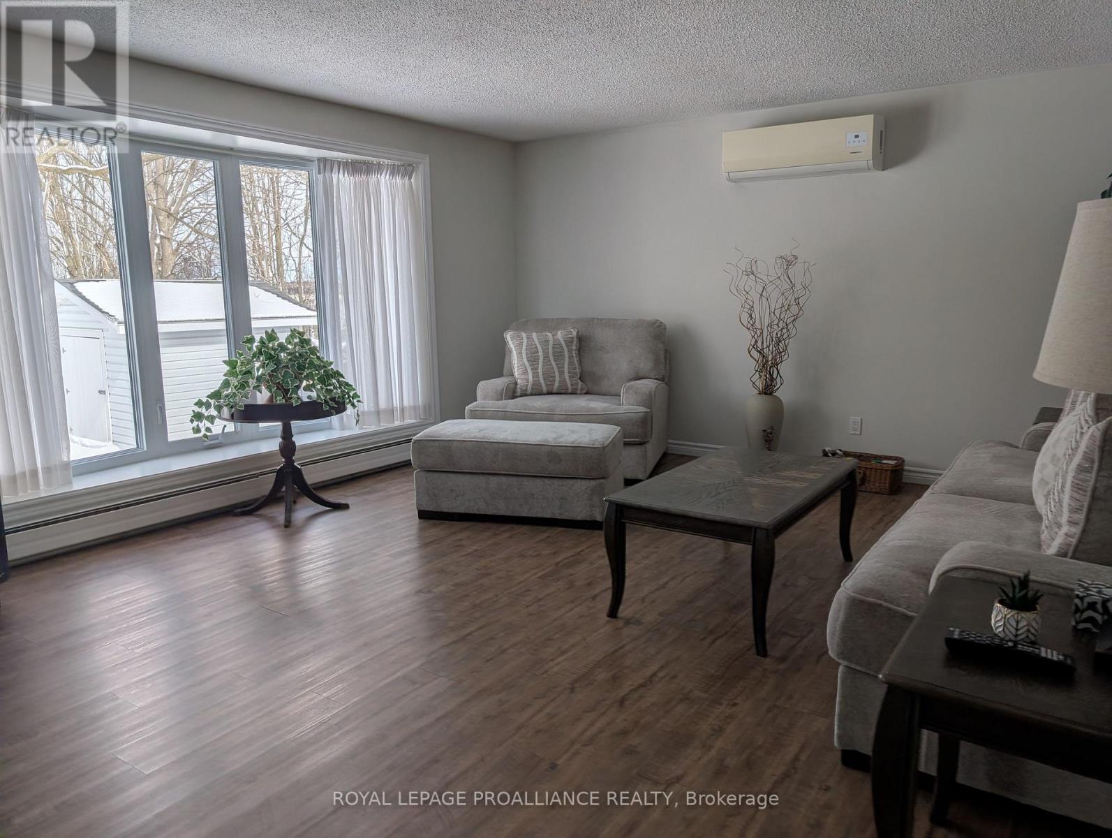 371 Maple Avenue, Deseronto, Ontario  K0K 1X0 - Photo 11 - X12899988