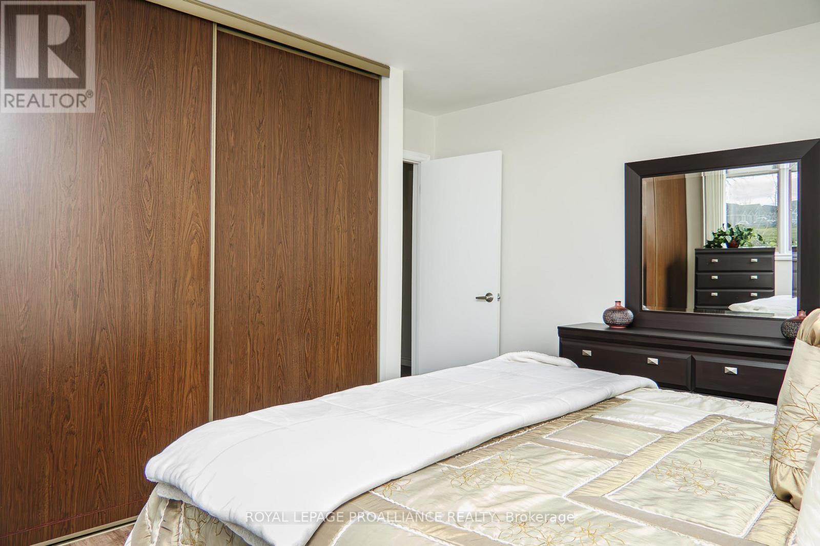 371 Maple Avenue, Deseronto, Ontario  K0K 1X0 - Photo 9 - X12899988