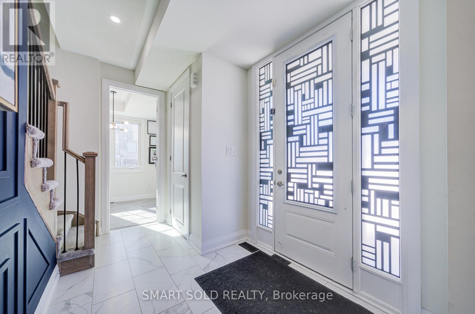 58 Thomas Frisby Jr Crescent, Markham (Victoria Square), Ontario  L6C 1L2 - Photo 4 - N12900080