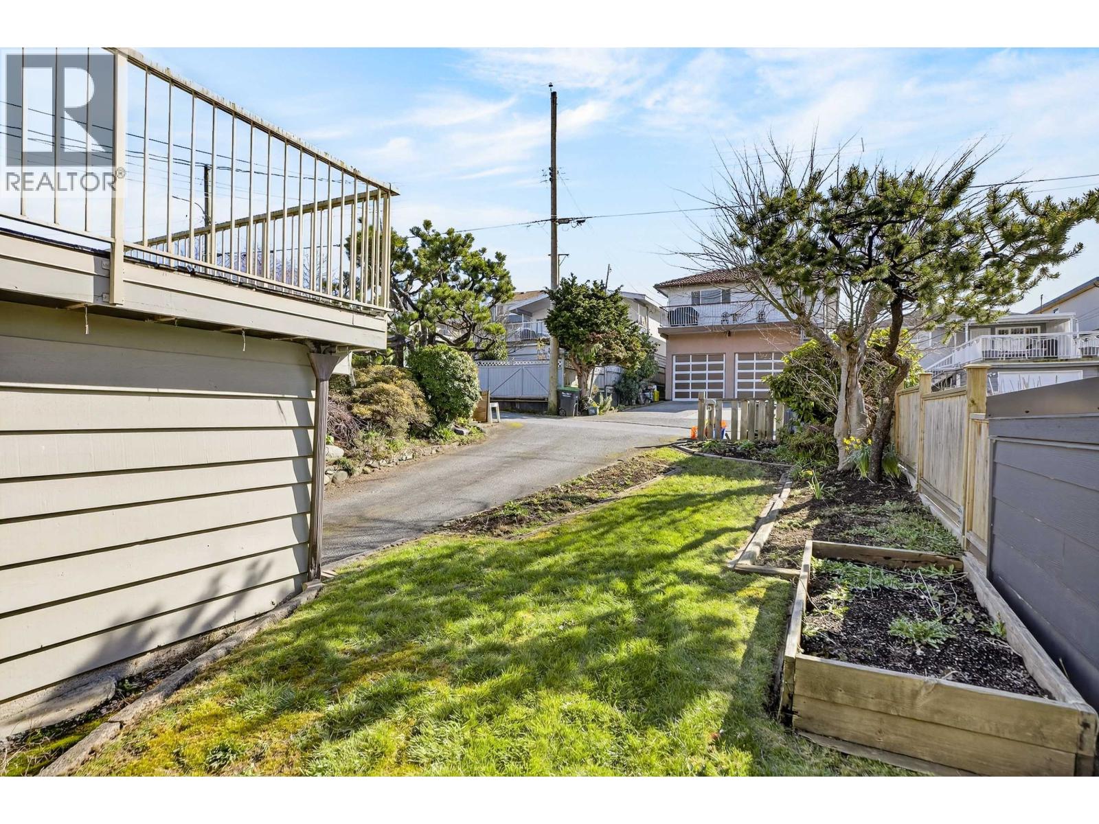 3180 E 3rd Avenue, Vancouver, British Columbia  V5M 1J2 - Photo 28 - R3101014