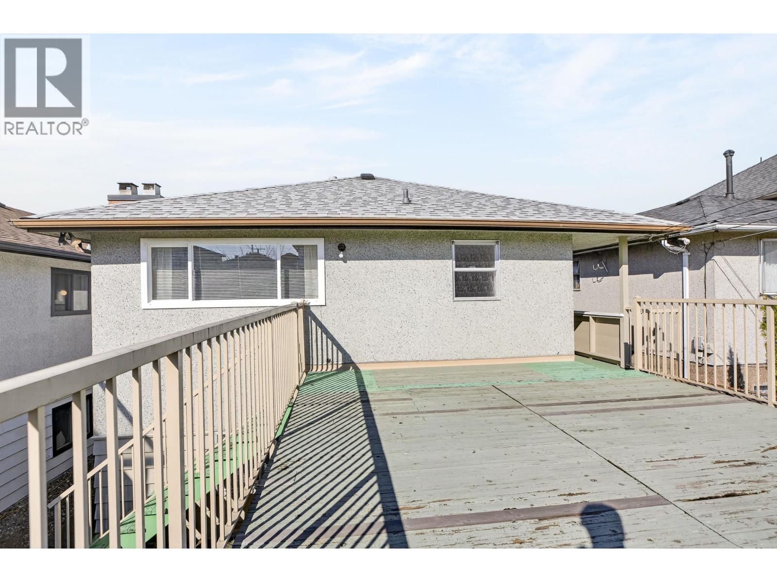 3180 E 3rd Avenue, Vancouver, British Columbia  V5M 1J2 - Photo 31 - R3101014