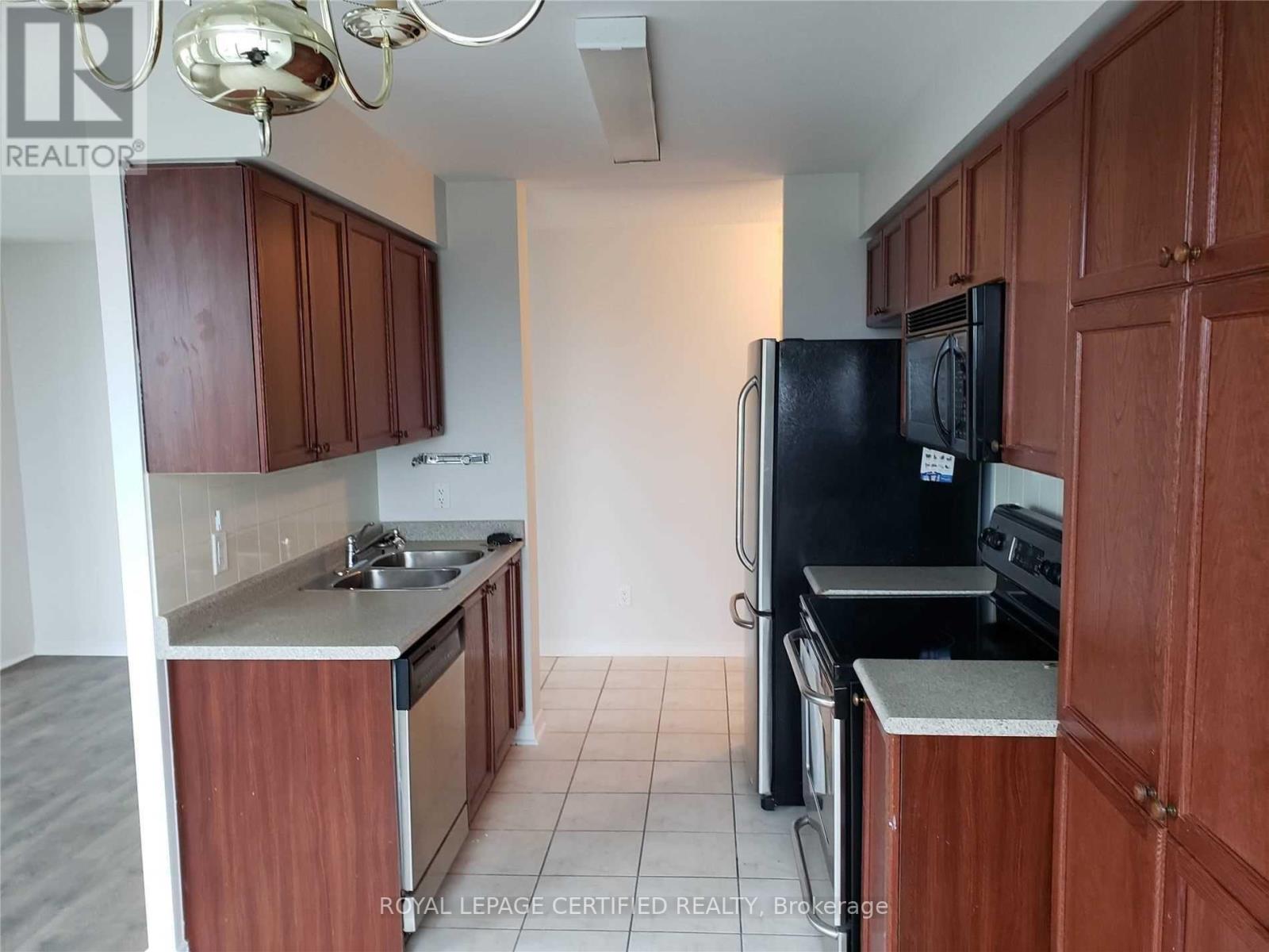 304 - 4889 Kimbermount Avenue, Mississauga, Ontario L5M 7K8 - Photo 2 - W12871106