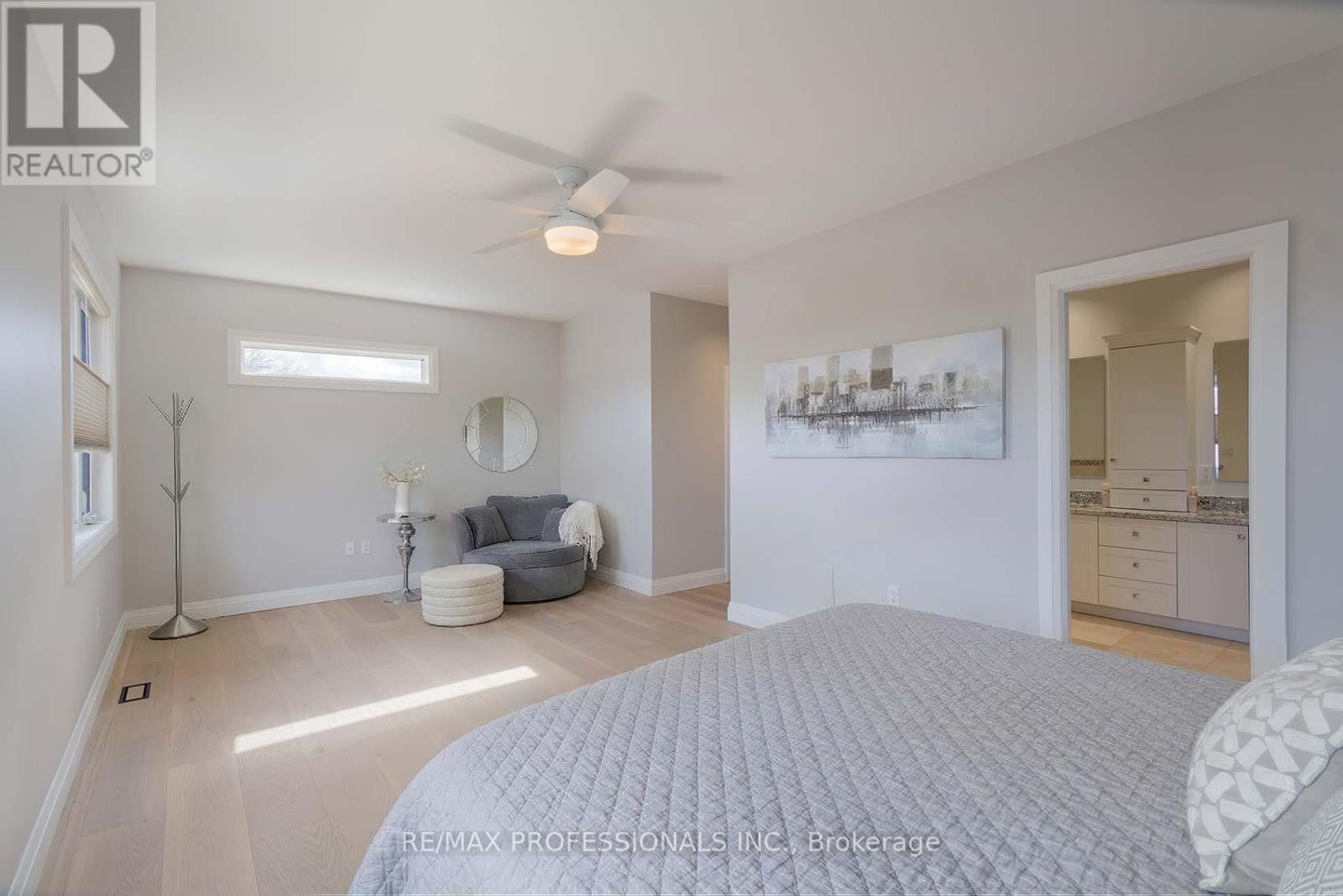 321 Wendy Lane, Oakville, Ontario  L6L 4P9 - Photo 19 - W12899956