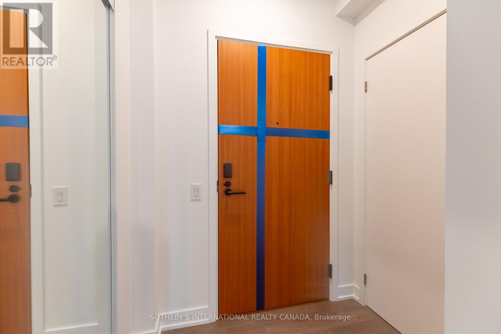 603 - 1660 Bloor Street W, Toronto (High Park North), Ontario  M6P 0C6 - Photo 2 - W12899990