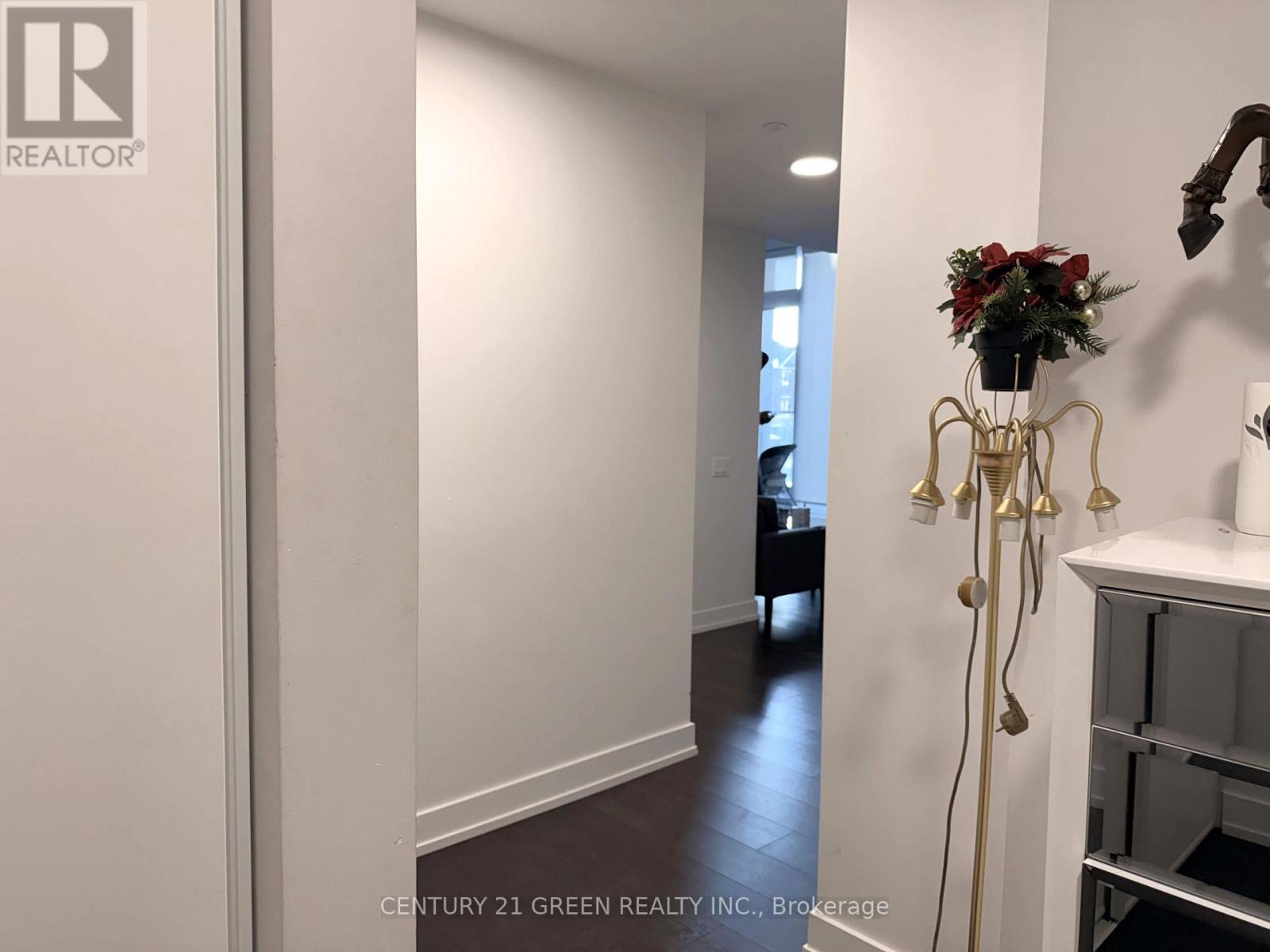 209 - 225 Veterans Drive, Brampton, Ontario  L7A 5L7 - Photo 3 - W12899996