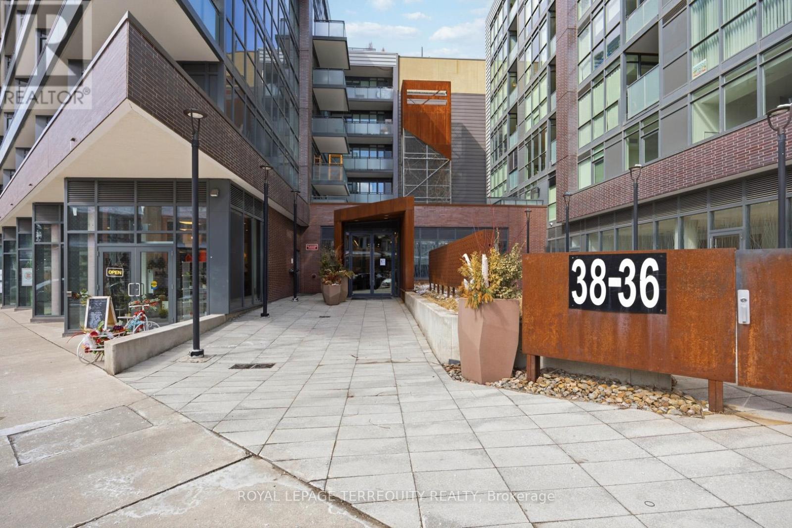 510 - 36 Howard Park Avenue, Toronto (Roncesvalles), Ontario  M6R 0A5 - Photo 37 - W12900012