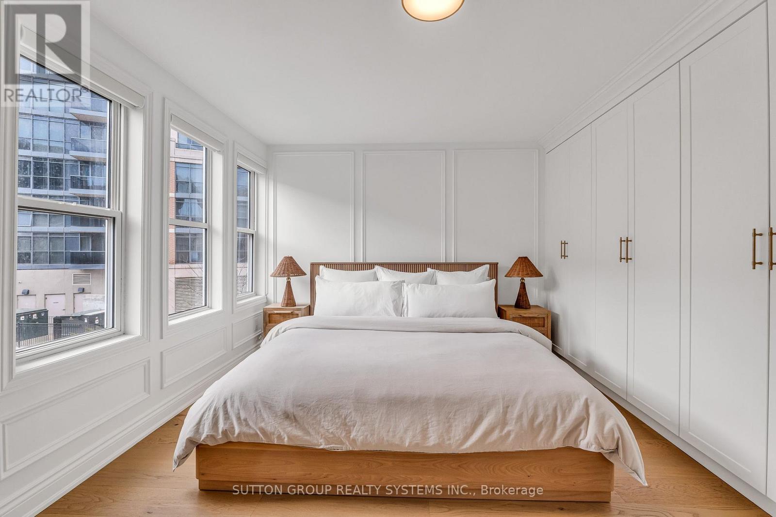 70 Resurrection Road, Toronto (Islington-City Centre West), Ontario  M9A 5H1 - Photo 27 - W12900020