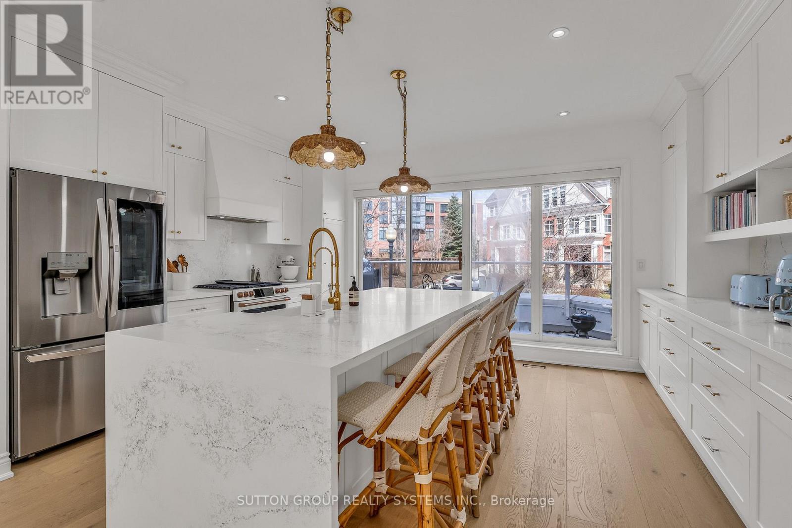 70 Resurrection Road, Toronto (Islington-City Centre West), Ontario  M9A 5H1 - Photo 7 - W12900020