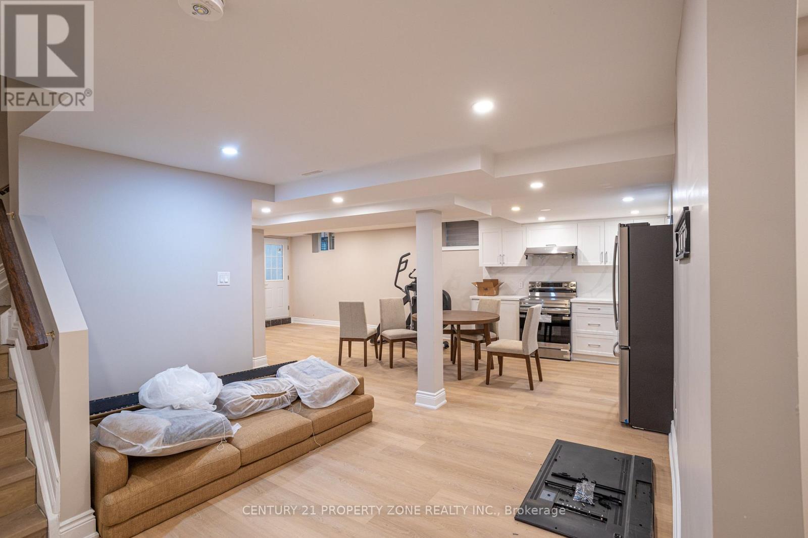 2686 Ambercroft Trail, Mississauga (Central Erin Mills), Ontario  L5M 4J9 - Photo 4 - W12900028