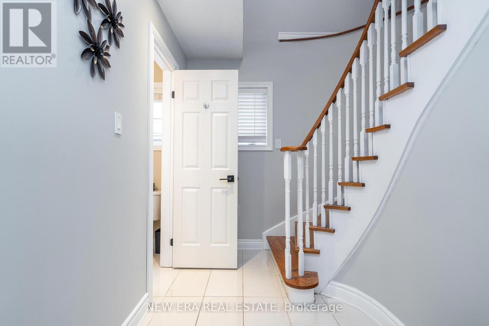 5380 Floral Hill Crescent, Mississauga (East Credit), Ontario  L5V 1V3 - Photo 21 - W12900036