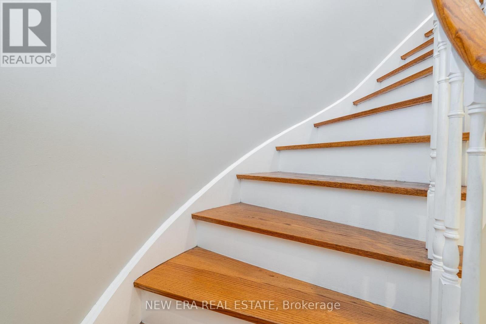 5380 Floral Hill Crescent, Mississauga (East Credit), Ontario  L5V 1V3 - Photo 24 - W12900036