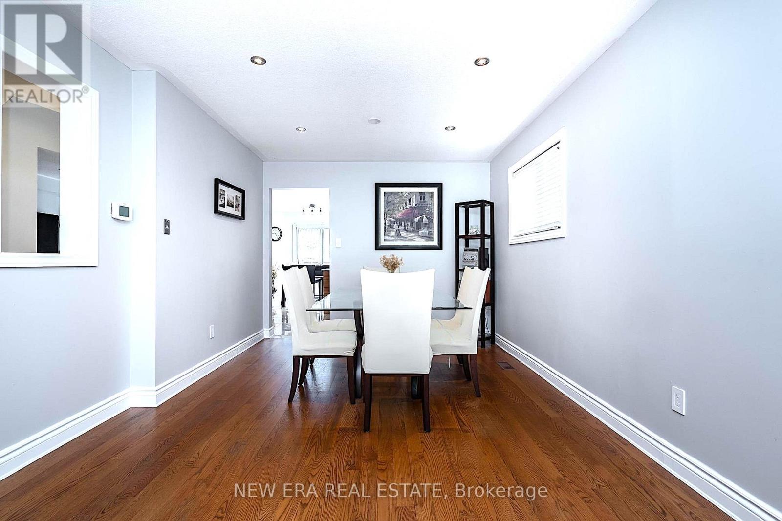 5380 Floral Hill Crescent, Mississauga (East Credit), Ontario  L5V 1V3 - Photo 8 - W12900036