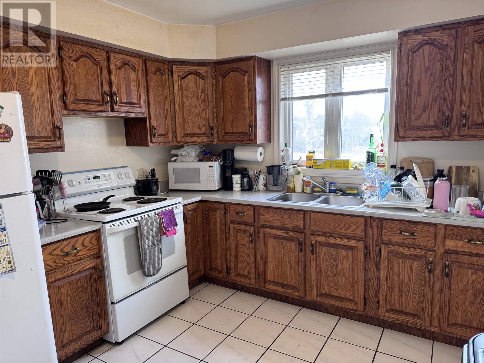 617-619 Queen Street, Charlottetown, Prince Edward Island  C1A 2W8 - Photo 2 - 202604943