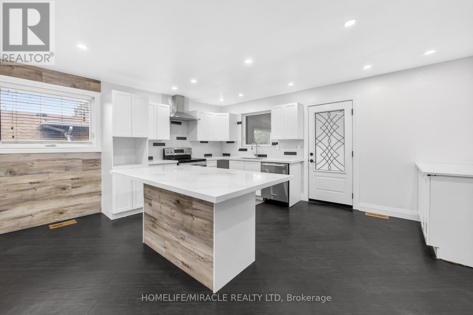 81 Watson Crescent, Brampton (Brampton East), Ontario  L6W 1E5 - Photo 12 - W12900060