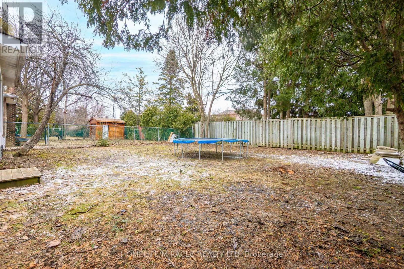 81 Watson Crescent, Brampton (Brampton East), Ontario  L6W 1E5 - Photo 49 - W12900060