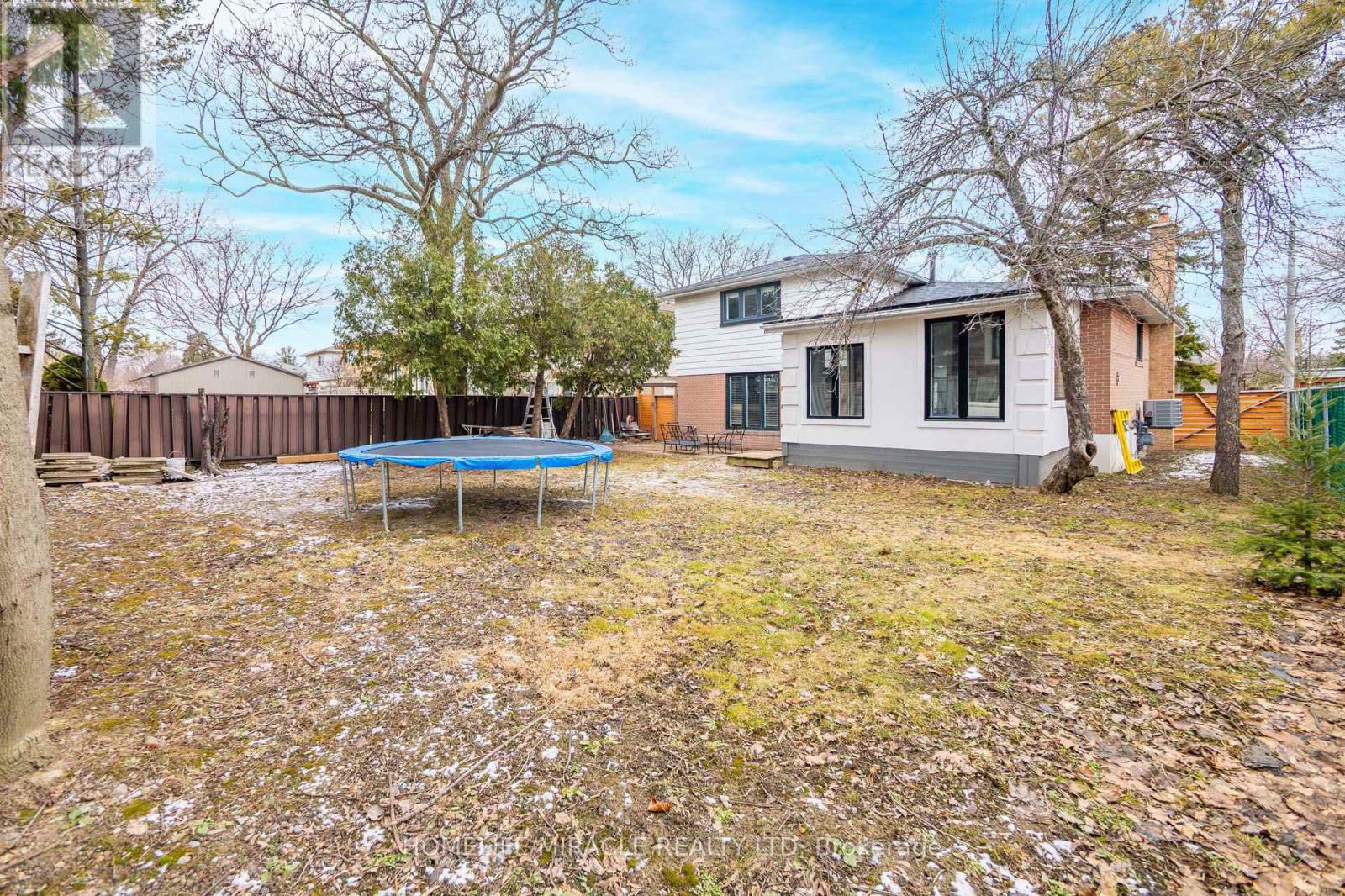 81 Watson Crescent, Brampton (Brampton East), Ontario  L6W 1E5 - Photo 50 - W12900060