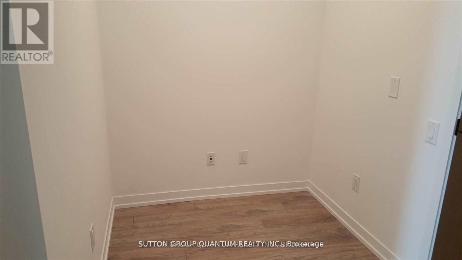 1011 - 4065 Confederation Parkway, Mississauga (City Centre), Ontario  L5B 4N1 - Photo 6 - W12900066