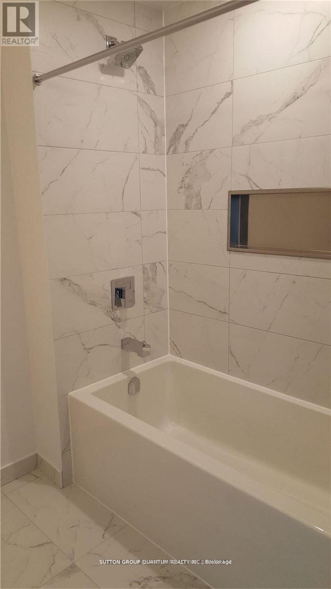 1011 - 4065 Confederation Parkway, Mississauga (City Centre), Ontario  L5B 4N1 - Photo 9 - W12900066