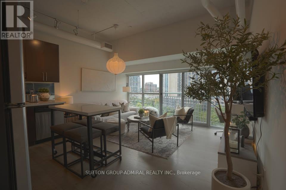 717 - 2 Fieldway Road, Toronto (Islington-City Centre West), Ontario  M8Z 0B9 - Photo 18 - W12900076