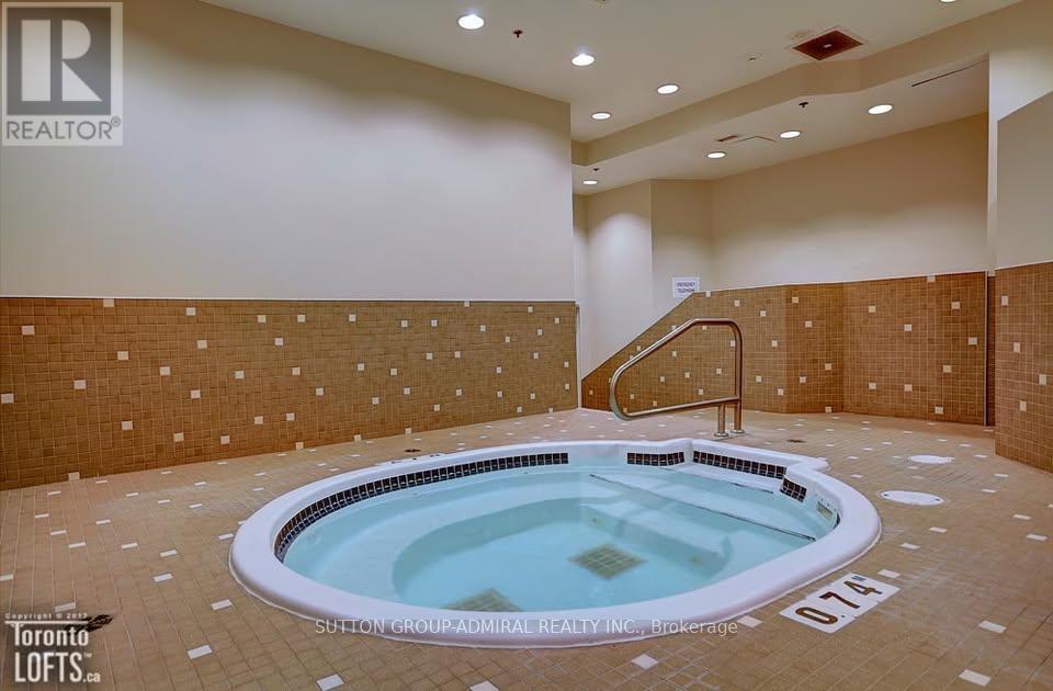 717 - 2 Fieldway Road, Toronto (Islington-City Centre West), Ontario  M8Z 0B9 - Photo 23 - W12900076