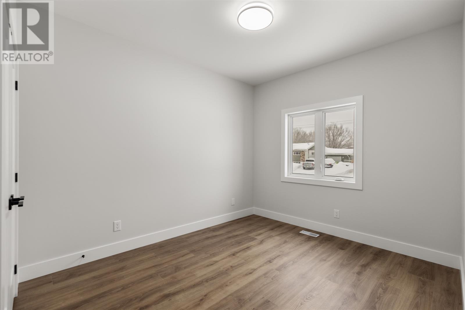 28 Sherwood Pkwy, Sault Ste. Marie, Ontario  P6C 3A8 - Photo 22 - SM260114