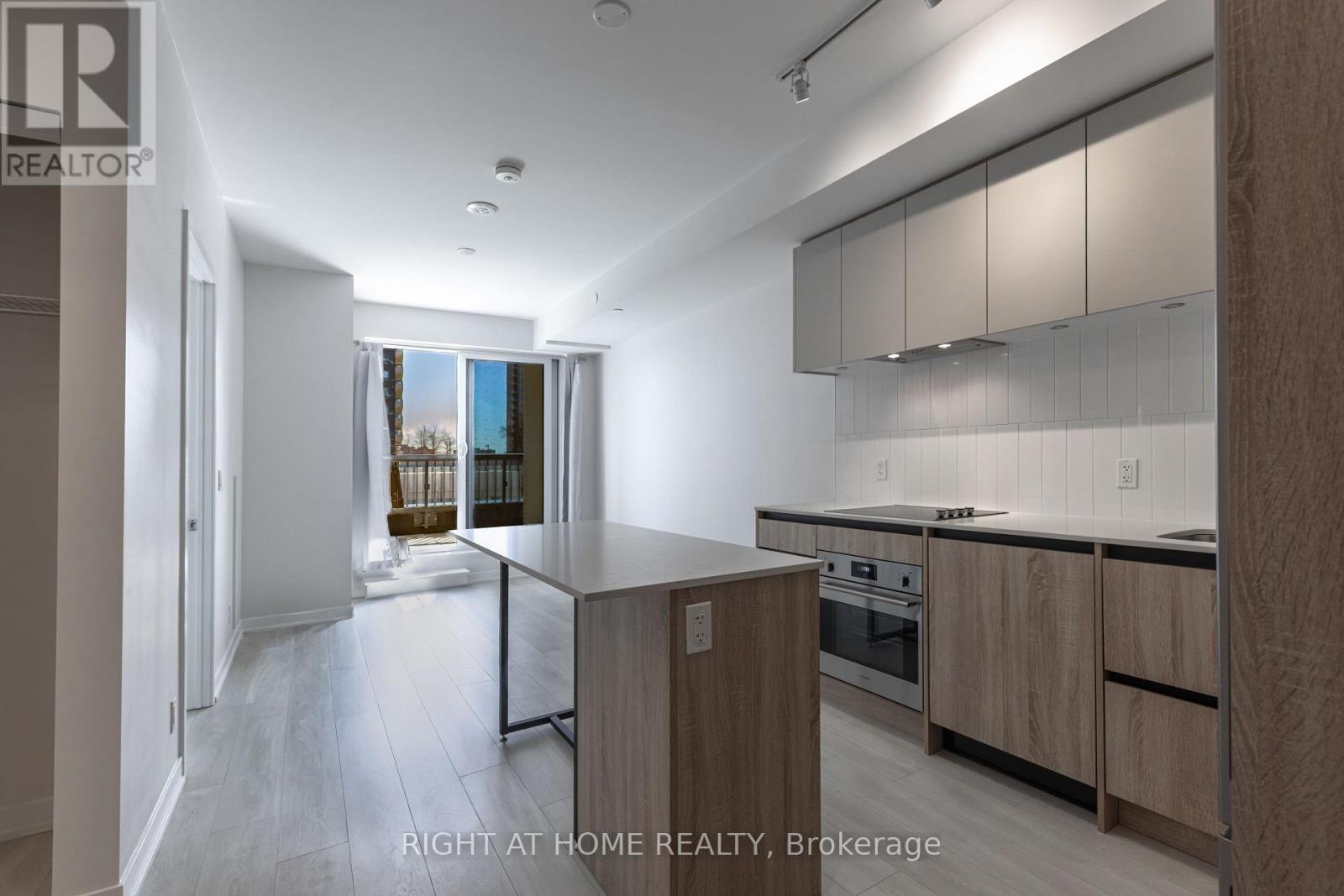 320 - 7950 Bathurst Street, Vaughan, Ontario L4J 0B8 - Photo 12 - N12877330